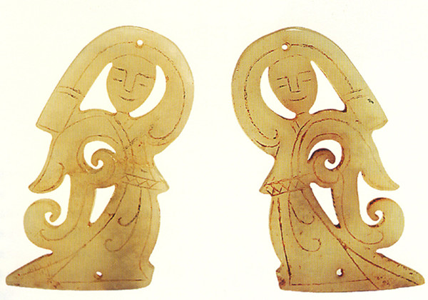 5厘米 1986年河南永城芒山镇僖山汉墓出土 片状白玉,双面透雕.