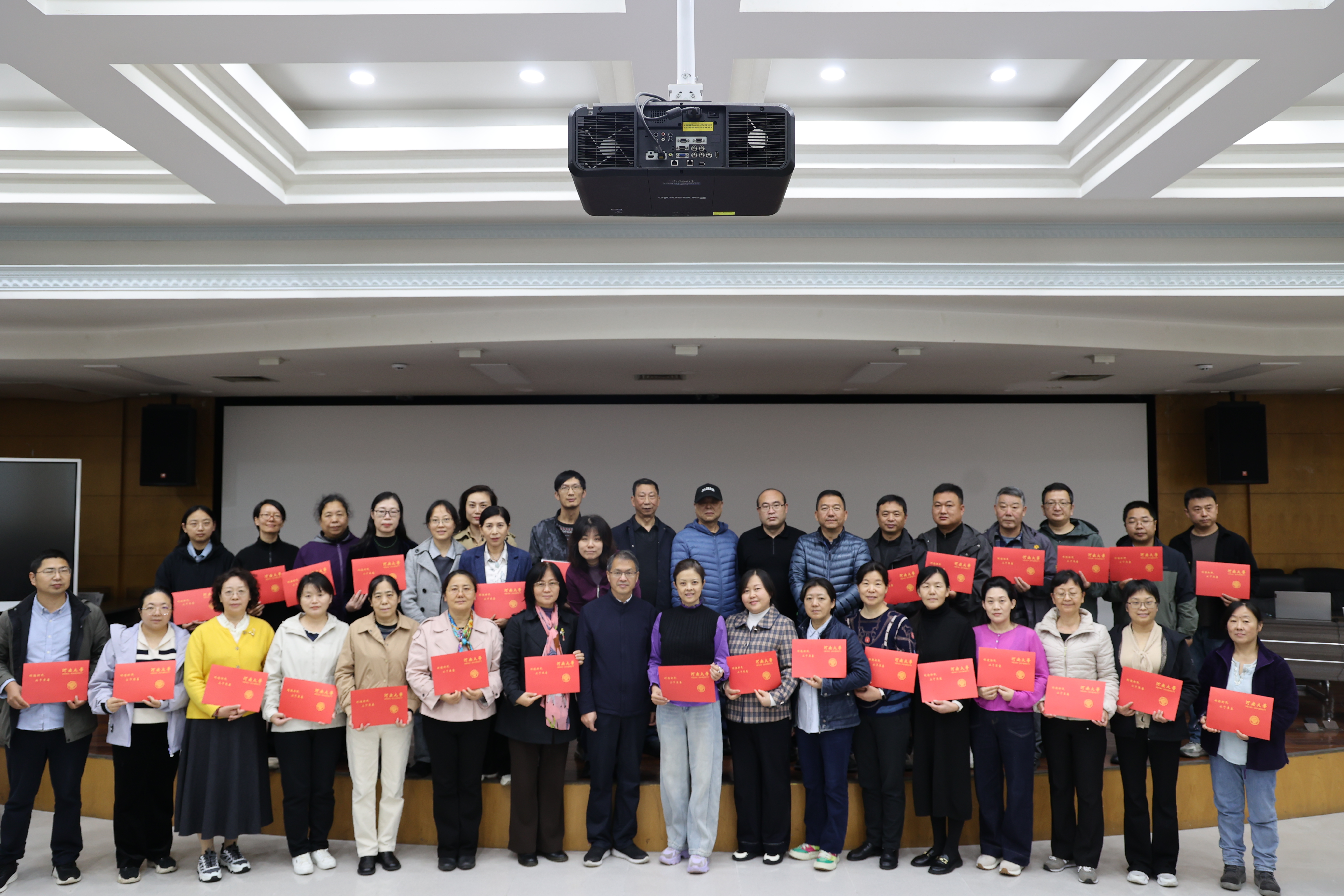 aee2bb26bc399a12808ec601aca4de15.jpg
