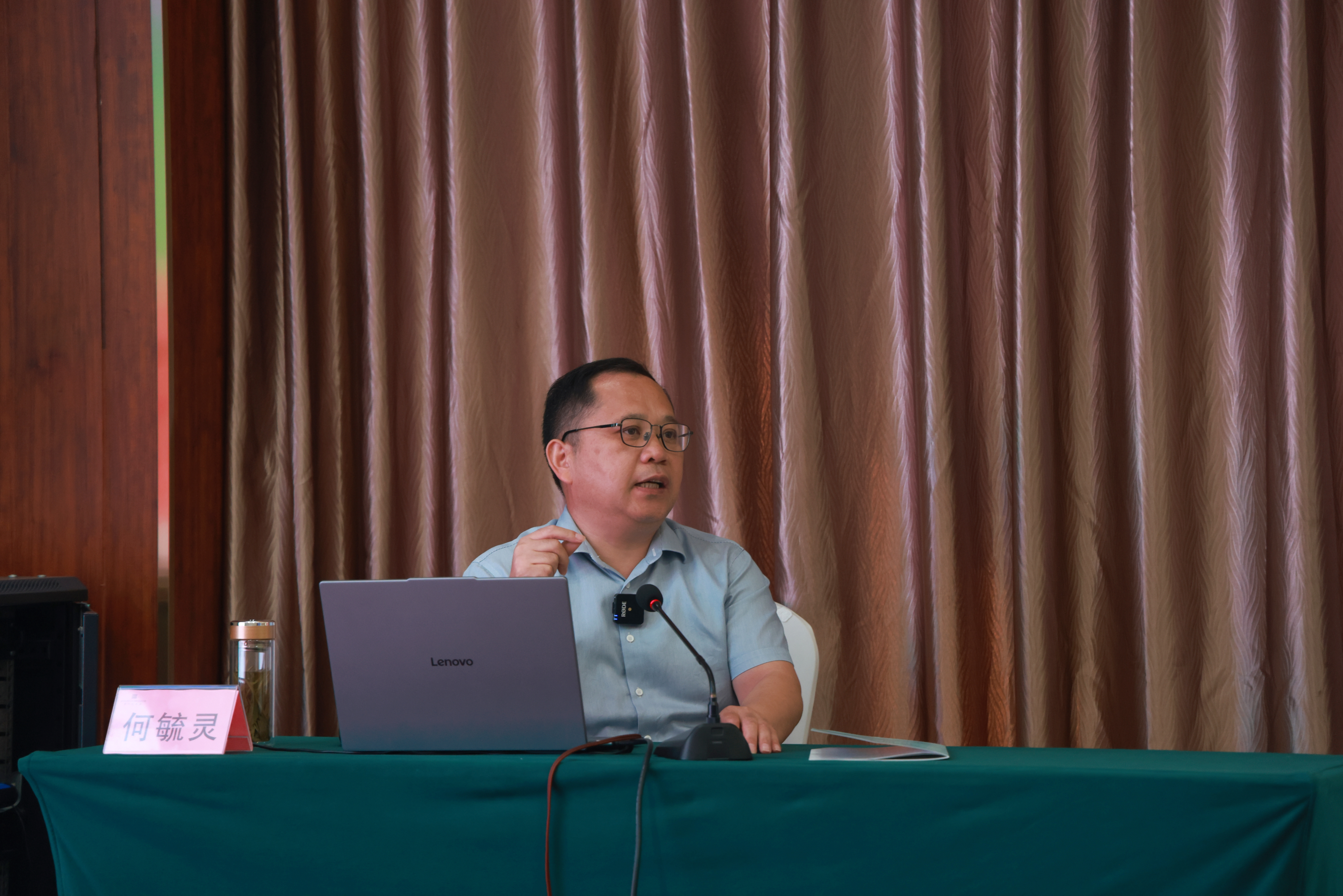 何毓灵课堂授课0L6A4009.JPG