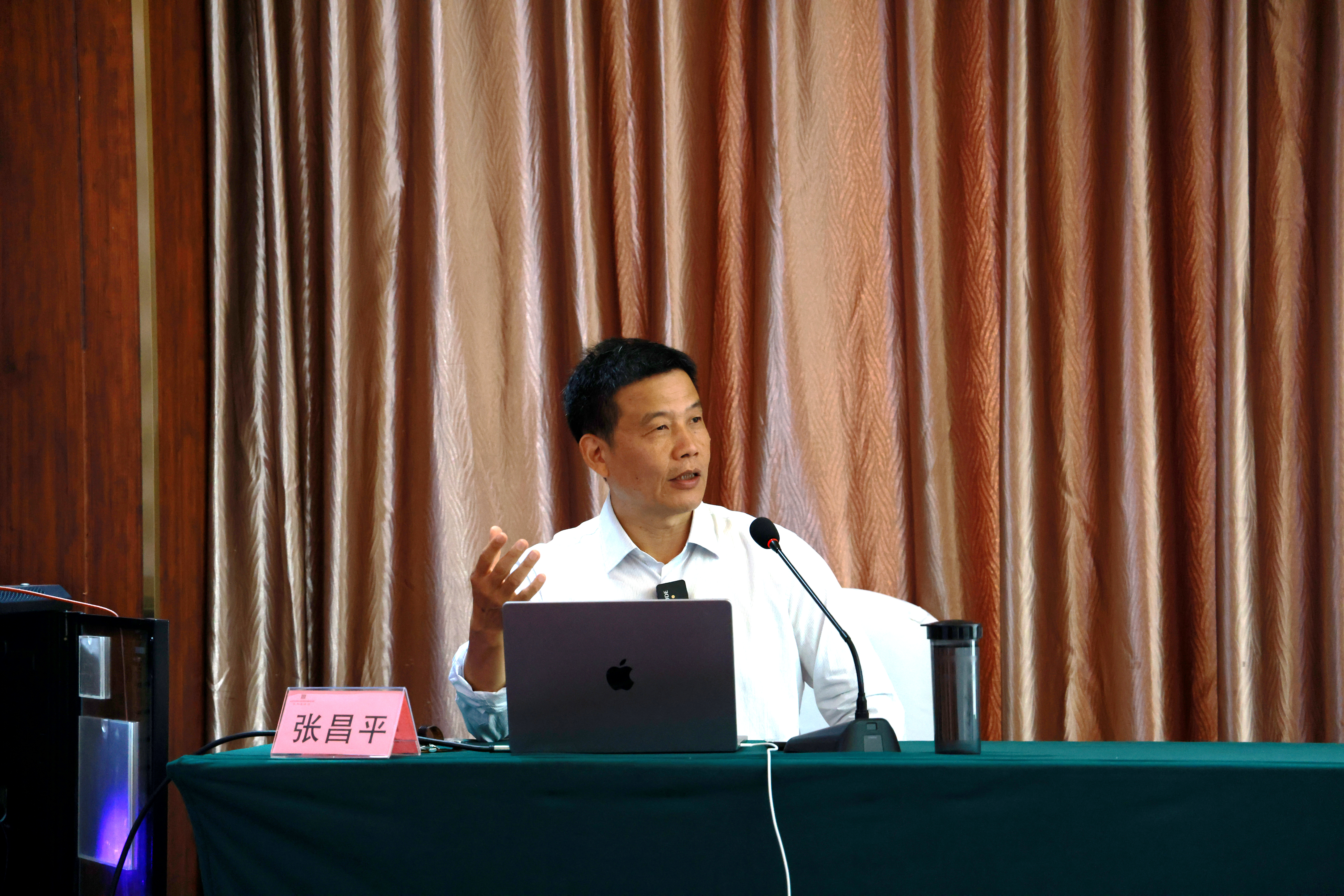 张昌平课堂授课0L6A4236.JPG